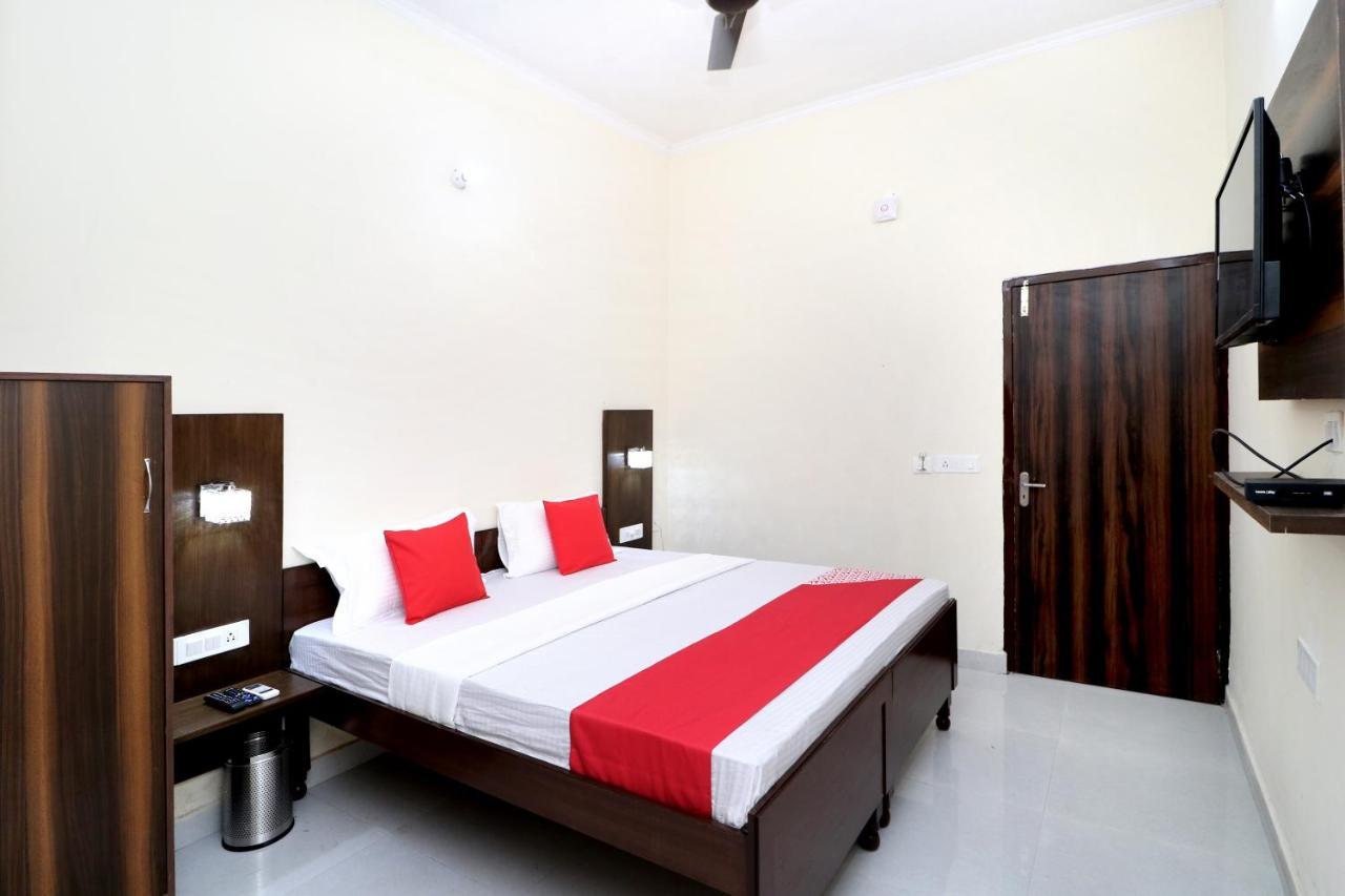 Oyo 24122 Hotel Sharnam Kharar Extérieur photo